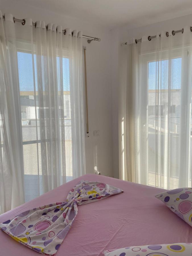 Nimfeum Apartments Shengjin Bagian luar foto