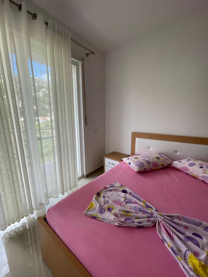 Nimfeum Apartments Shengjin Bagian luar foto