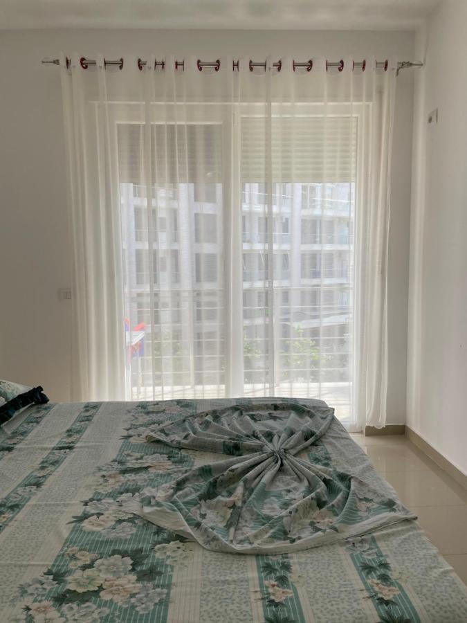 Nimfeum Apartments Shengjin Bagian luar foto